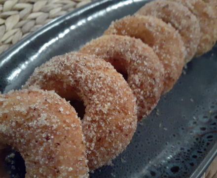 Cinnamon doughnuts