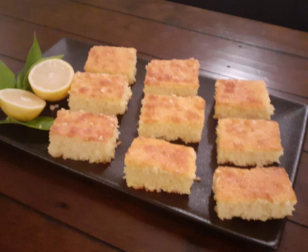Lemon cakes