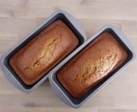 Lemon cakes