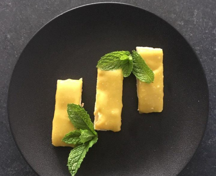 Lemon bars