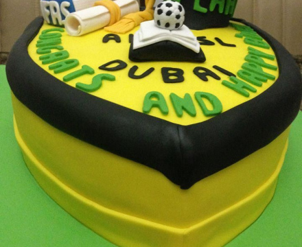 Fondant graduation themed cake