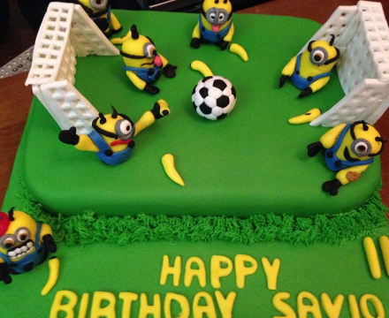 Minion themed cake