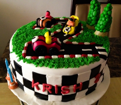 Fondant racing track themed cake