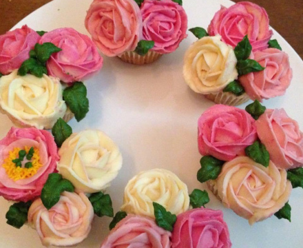Hand Piped buttercream cupcakes-Roses