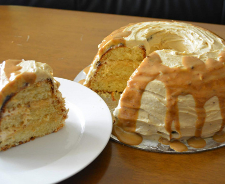 Dulce de leche Cake