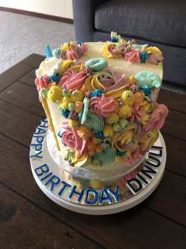 Rainbow buttercream cake