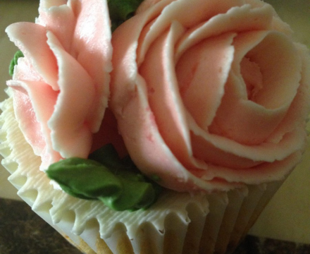 Hand Piped buttercream cupcakes-Roses