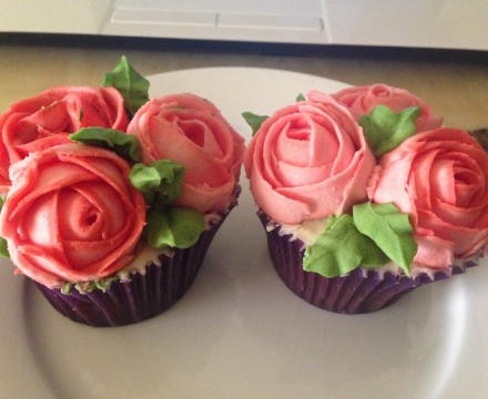 Hand Piped buttercream cupcakes-Roses