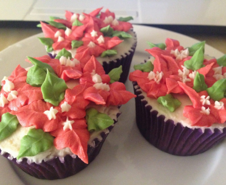 Hand Piped buttercream cupcakes