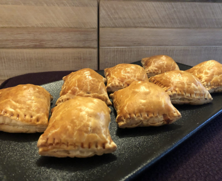 Bacon and eggs puffs